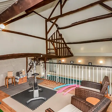 2 Bedroom Awesome In Holiday home