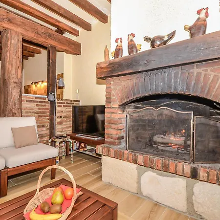 Tatil Evi Stunning In Rubigny